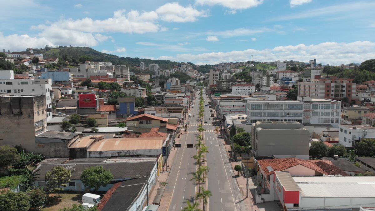 Pra começar o dia: uma xícara de café e a previsão do tempo