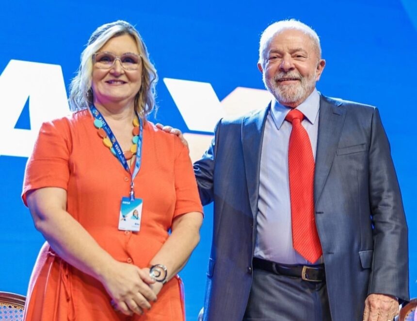 Lula demite Rita Serrano da presidência da Caixa; substituto é indicado pelo Centrão