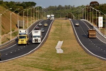 Acidente na BR-381, no Sul de Minas, deixa trânsito interditado