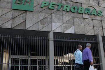 Petrobras reduz preço da gasolina e aumenta o do diesel