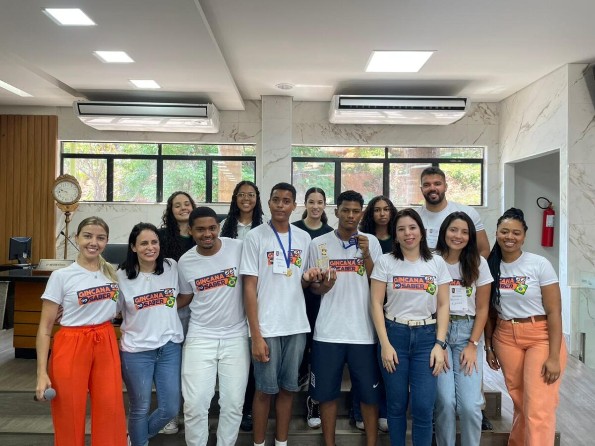 EEMZA é a campeã da Gincana do Saber Jovem 2023