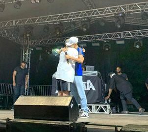 Rapper itabirano faz participação em show do Projota