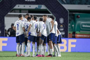 Com derrota do Bahia, chances de rebaixamento do Cruzeiro diminuem; confira