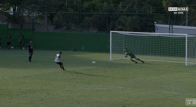 Elzo brilha nos pênaltis, faz duas defesas e Valério se classifica às semifinais do Mineiro