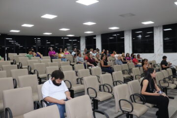 Desmobilizou? Servidores da Educação comparecem em baixo público a audiência pública