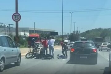 Acidente  entre moto e carro causa congestionamento de 6 km no Anel Rodoviário, em Belo Horizonte