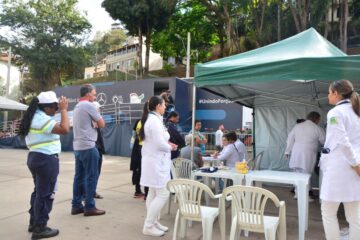 Prefeitura de João Monlevade disponibiliza vacinas na Praça do Povo para adolescentes e adultos