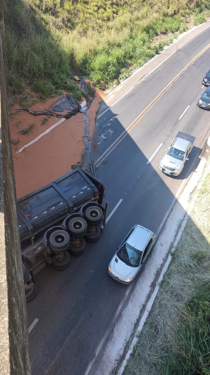 Sábado complicado na BR-381: engarrafamento em São Gonçalo do Rio Abaixo e acidente em João Monlevade