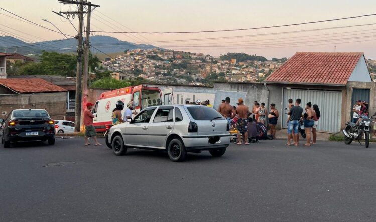 Colisão entre carro e moto deixa piloto ferido no Santa Ruth