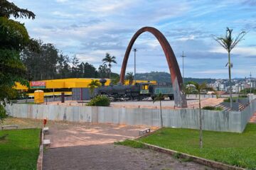 Itabira: Maria Fumaça da Praça do Areão começa a ser reformada; saiba mais!