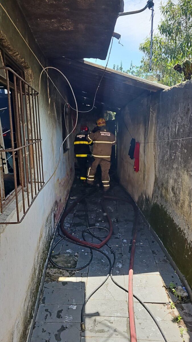 corpo de homem é encontrado carbonizado