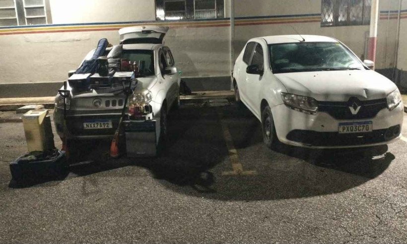 Homens são presos após invadirem e roubarem casa na Grande BH