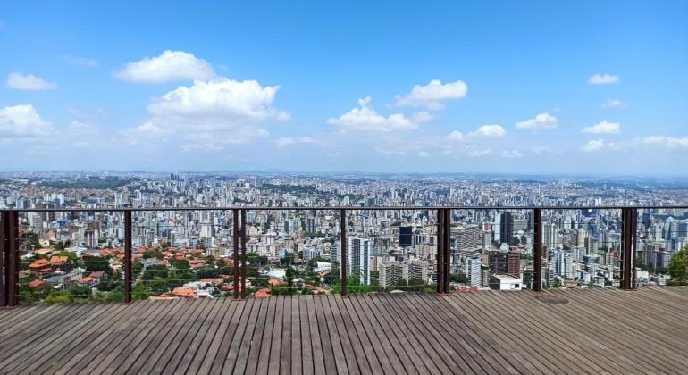 Mirante do Mangabeiras, em BH, passa a funcionar durante a noite