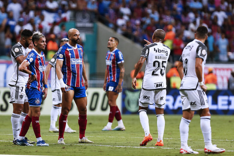 Bahia goleia Atlético e escapa do rebaixamento; Galo garante vaga direta na Libertadores