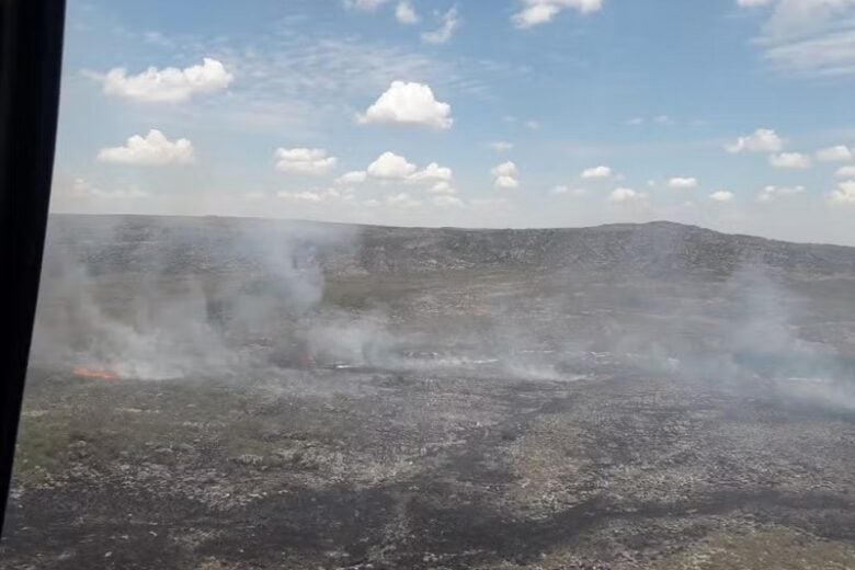 Incêndio consome o Parque Estadual de Botumirim há cinco dias