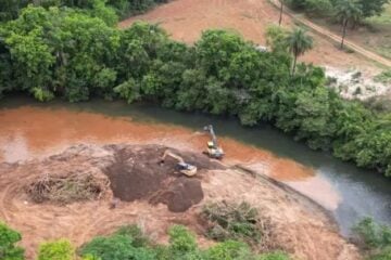 São Gonçalo: mais de 15 mil metros cúbicos de material são retirados do rio Santa Bárbara