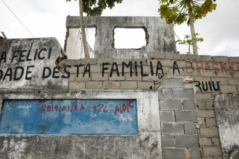 Operação apura crimes na exploração de sal-gema em Maceió