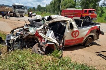 Sul de Minas: colisão de ônibus com carreta deixa vítima fatal