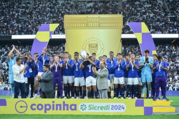 Cruzeiro faz bom jogo, mas sofre golaço no fim e perde a decisão da Copinha para o Corinthians