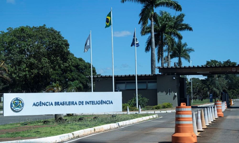 Governo federal exonera delegado da Abin investigado por espionagem