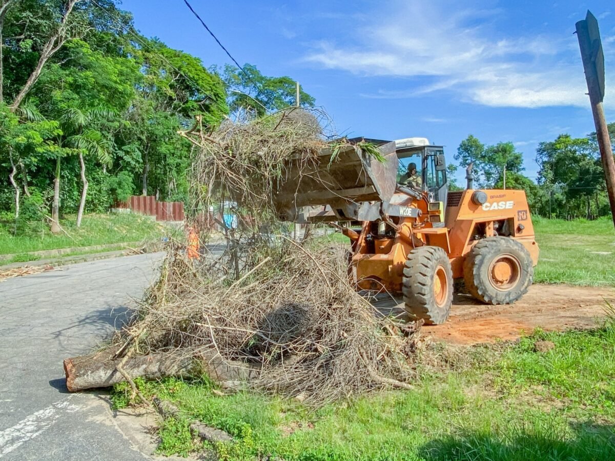 Após fortes chuvas, Prefeitura de Ipatinga intensifica mutirões de limpeza em regiões afetadas