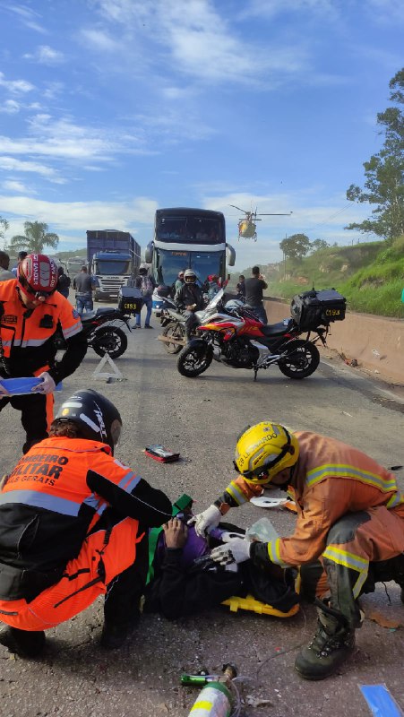 Acidente na BR-381: motociclista fica gravemente ferido após colidir em traseira de ônibus