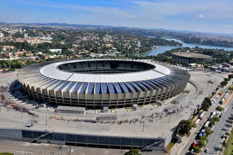 UFMG questiona falta de diálogo sobre realização da Stock Car em torno do Mineirão