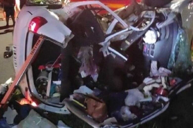 BR-365: homem morre após acidente grave envolvendo caminhão e carro