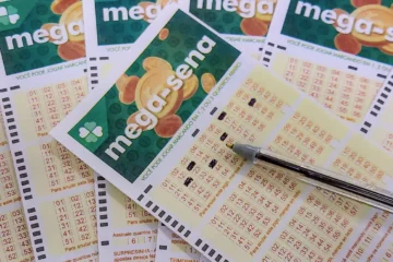 Mega acumula e prêmio vai a R$ 135 milhões; veja dezenas sorteadas
