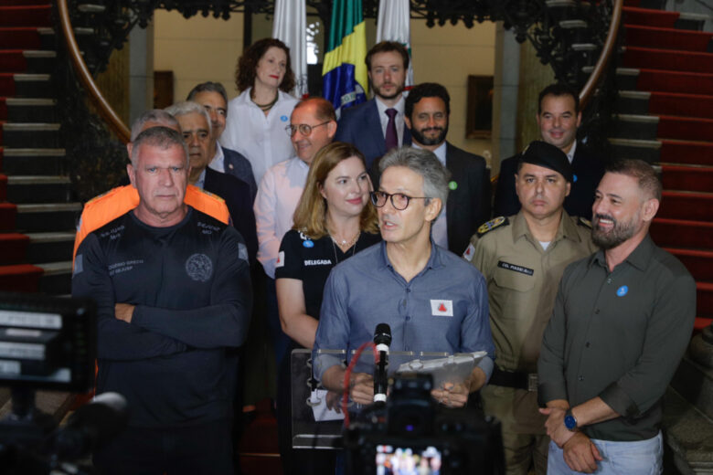 “Quem quer ir para o Carnaval e sem dor de cabeça, deve vir a Minas Gerais”, diz Zema