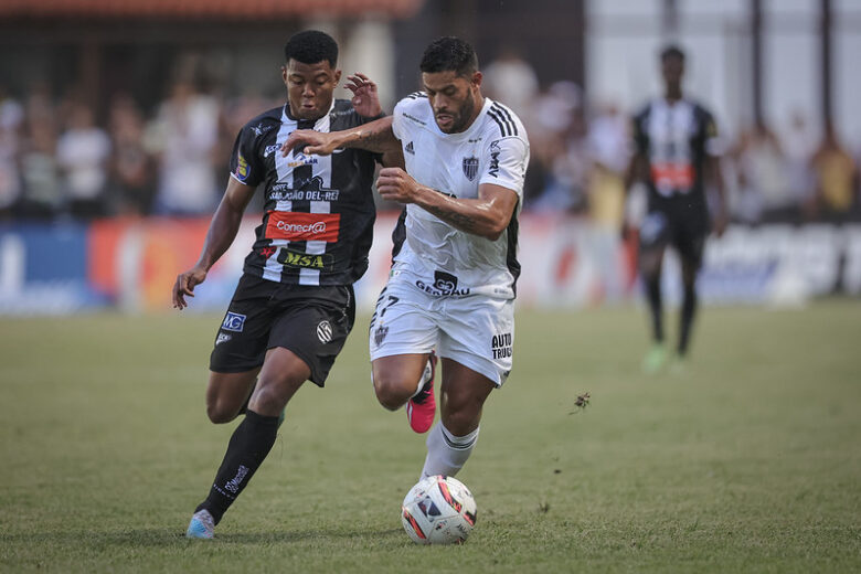 Duelo de alvinegros: Atlético-MG encara o Athletic em São João del-Rei; Caraça FM transmite a partida