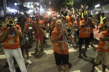 Pré-Carnaval de Itabira: confira a galeria de fotos da primeira noite de atrações