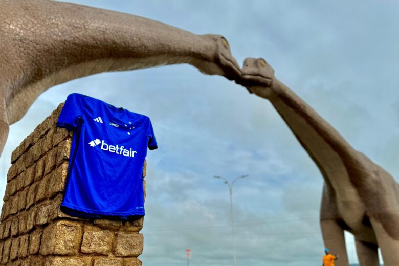 Noite de Copa do Brasil: Cruzeiro enfrenta Sousa, na Paraíba, com transmissão da Caraça FM 90,5