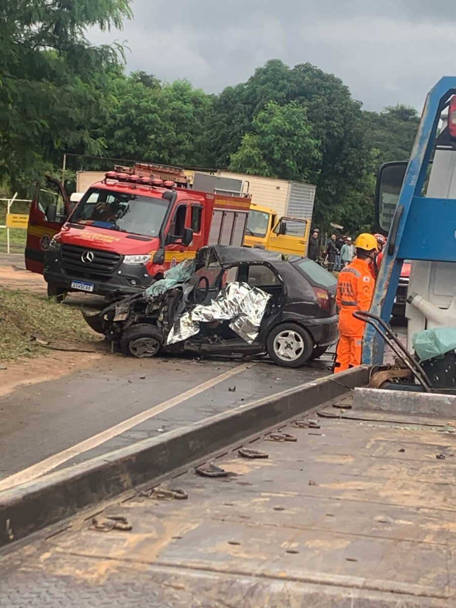 Duas pessoas morrem em acidentes na BR-381; rodovia registra congestionamento na manhã deste sábado