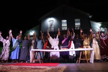 Teatro da Paixão de Cristo acontece nesta sexta na Vila Amélia; confira a programação da Semana Santa em Itabira