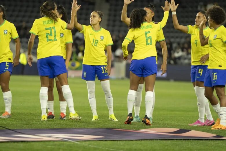 Brasil derrota México e se garante na decisão da Copa Ouro feminina