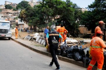 Combate à dengue em BH: Prefeitura retira 25 toneladas de resíduos em lote