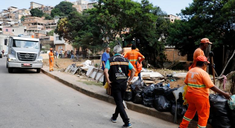 Combate à dengue em BH: Prefeitura retira 25 toneladas de resíduos em lote