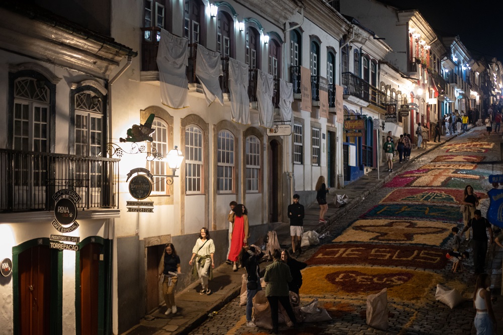 Turismo cresce na Semana Santa em cidades histórica de Minas de Gerais