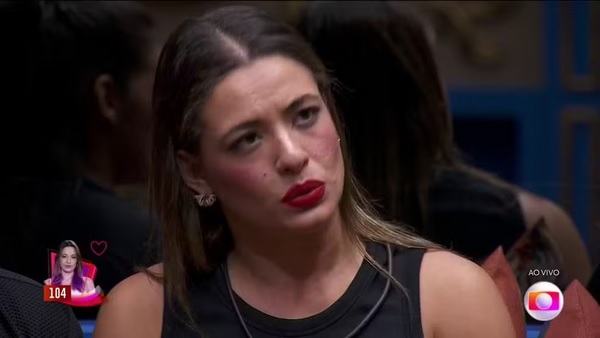 Beatriz é eliminada do "BBB 24", que chega ao Top 4