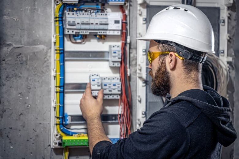 Sine Itabira oferece vaga para eletricista nesta segunda-feira (29)