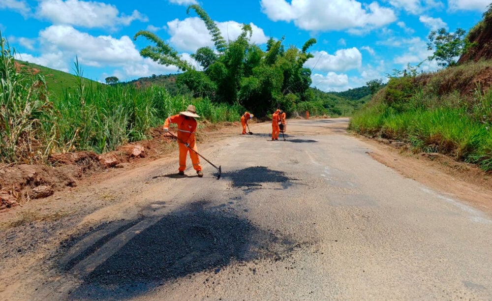 Vale do Rio Doce: dois trechos da rodovia MG-311 passam por obras de recuperação funcional