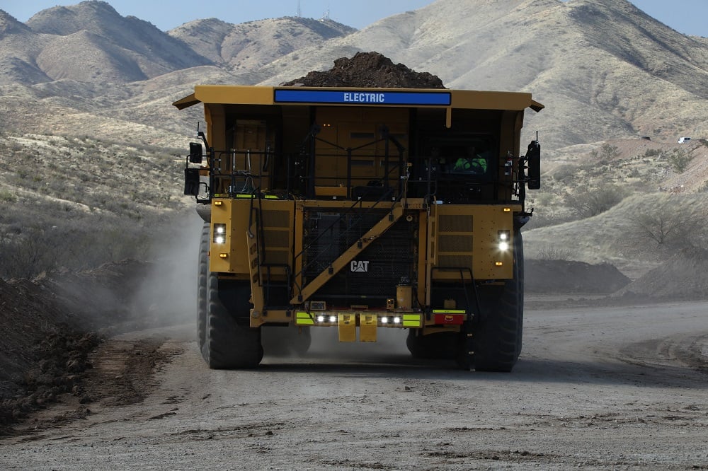 Vale e Caterpillar assinam acordo para testar caminhões elétricos a bateria e desenvolver estudos com etanol