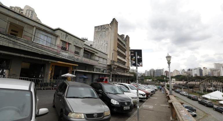 Rua Sapucaí, em BH, ficará fechada por uma semana para testes; saiba mais