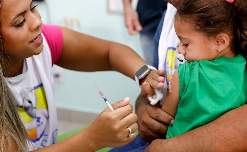 Índice de vacinação de crianças contra gripe em BH está abaixo dos 30% e Prefeitura reforça campanha