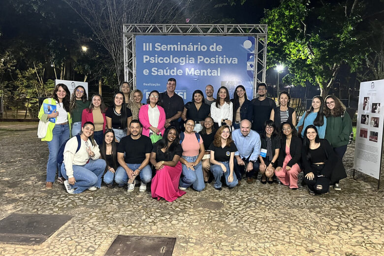 Confira a galeria de fotos do 3º Seminário de Psicologia Positiva e Saúde Mental de Itabira