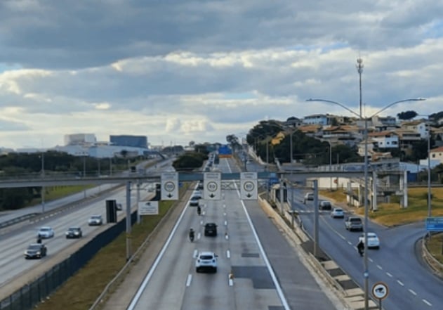 Obras de segurança viária chegam à LMG-800, acesso ao Aeroporto de Confins