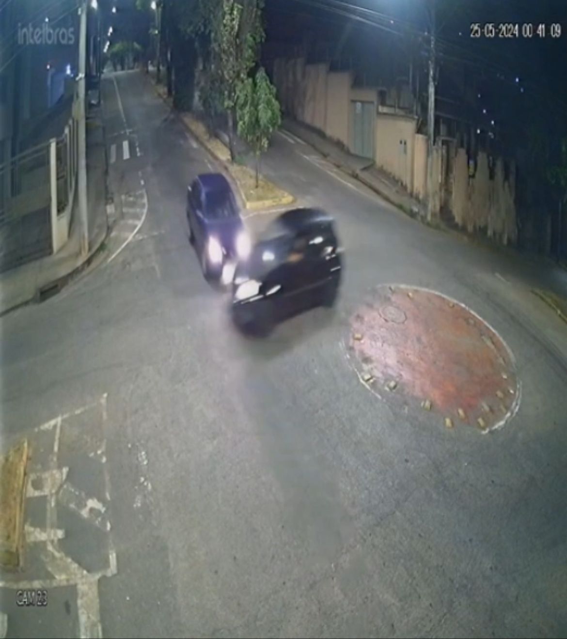 Acidentes: Itabira registrou atropelamento e colisão entre veículos durante a última noite