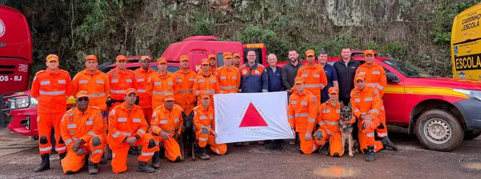 Chuvas no RS: bombeiros de Minas Gerais  realizam mais de mil salvamentos em uma semana