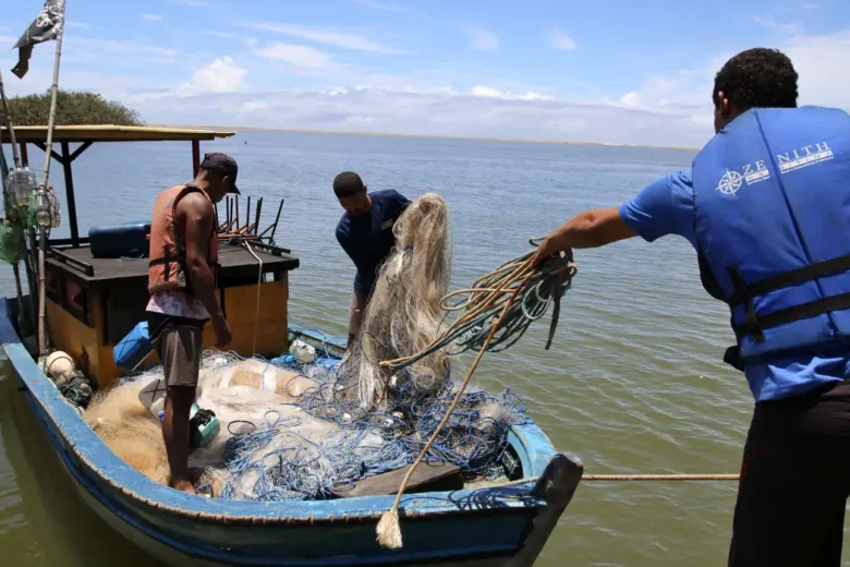 Justiça determina indenização a pescadores do Espírito Santo atingidos por tragédia-crime em Mariana